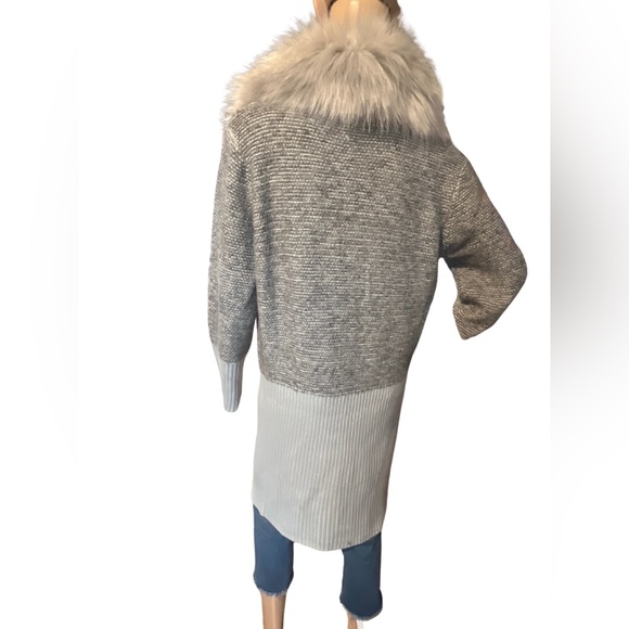 NWOT stunning LOVE TOKEN cardigan - Picture 5 of 8